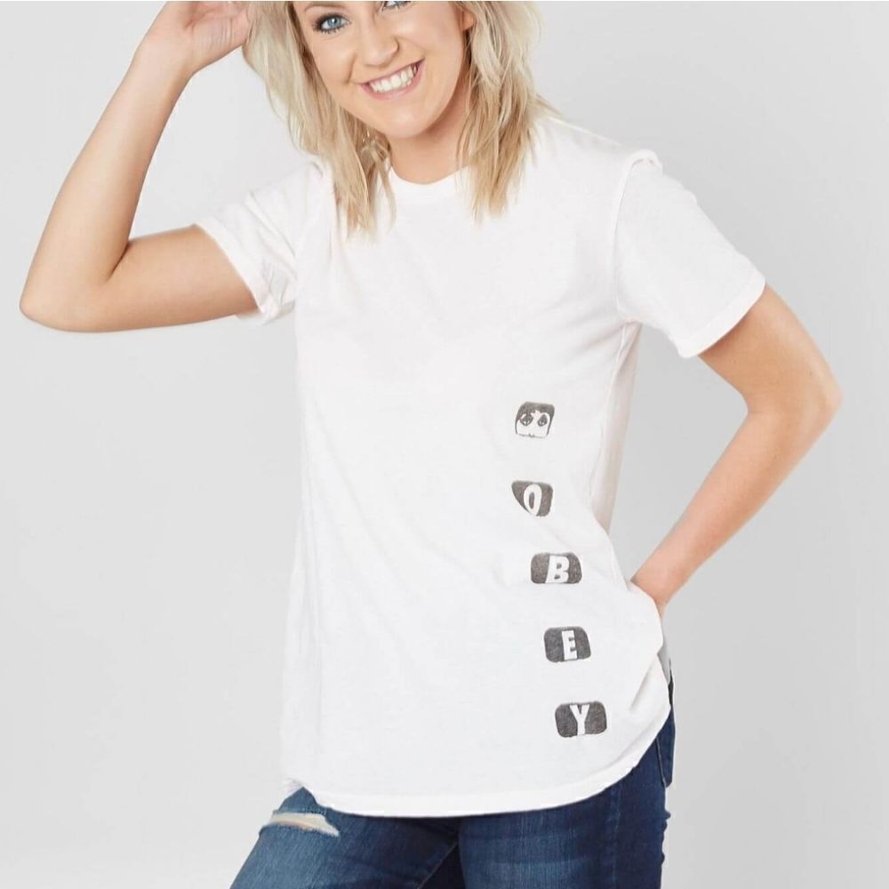 Obey T-Shirt Medium
